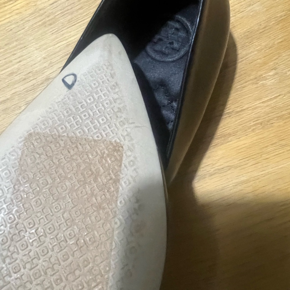 TORY BURCH GIGI 55MM EMBELLISHED
POINTY TOE PUMP BLACK size 8.5 women New - Picture 13 of 14